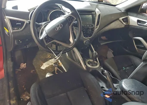 2015 Hyundai Veloster z USA, uszkodzony, nr VIN KMHTC6AD5FU229098